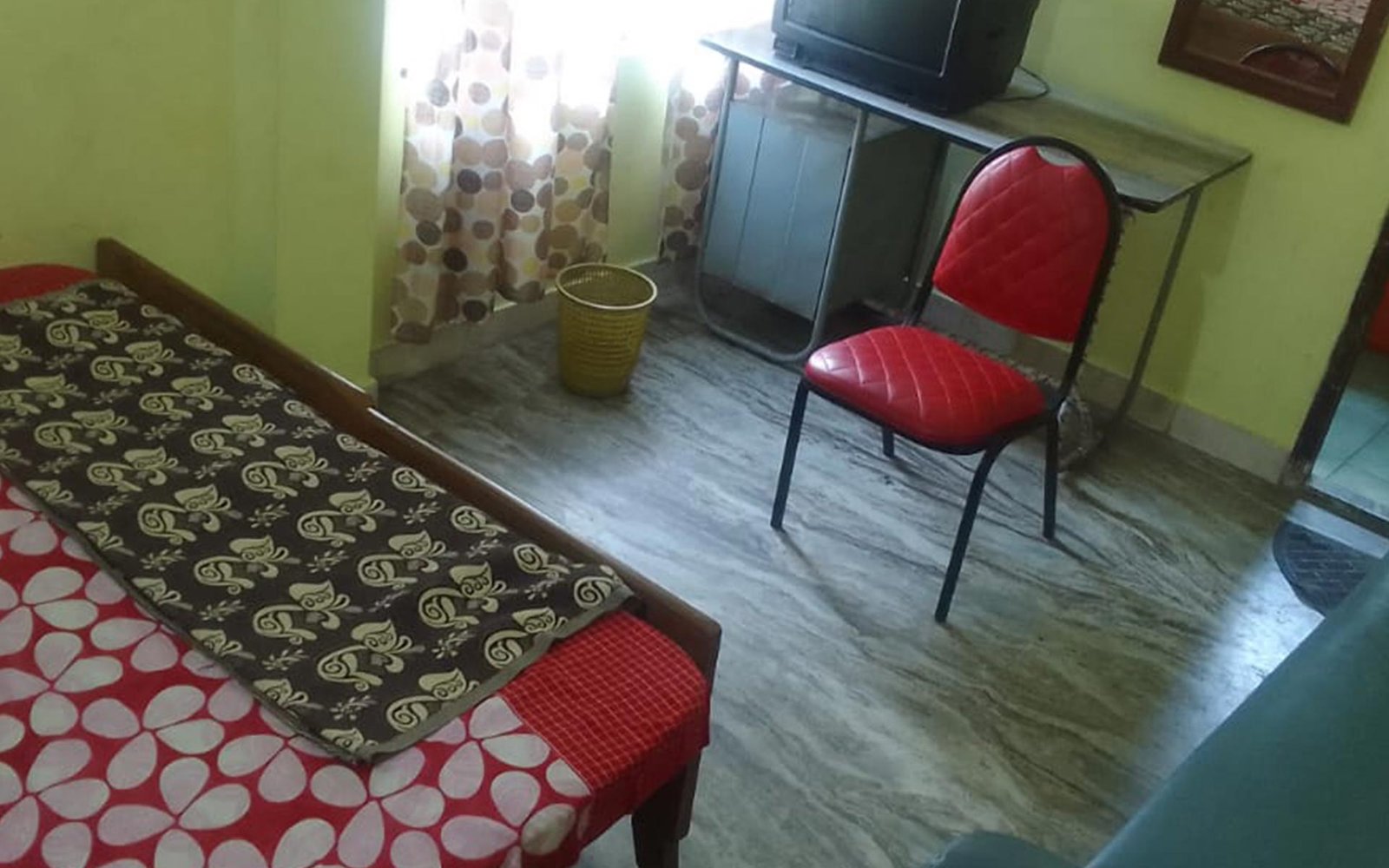 Welcome to Taj Tourist Home